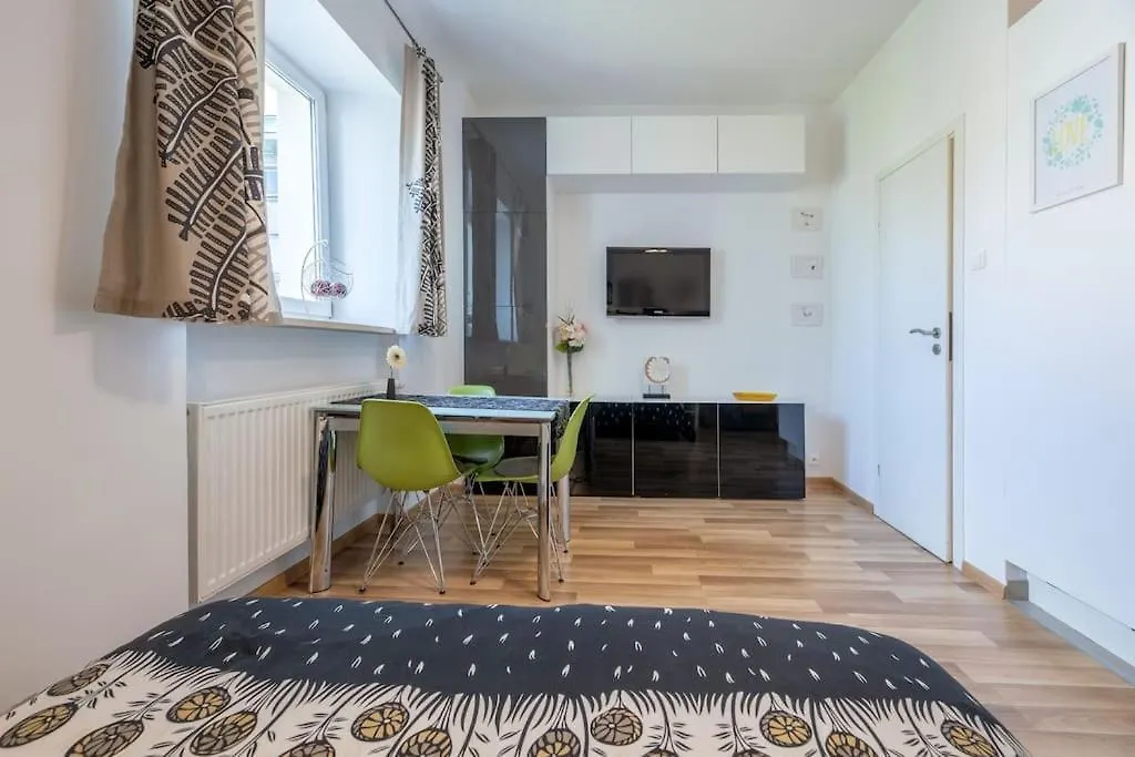 Fantastica Warszawa Modern Studio In The Citycenter 0*, Warsaw Poland