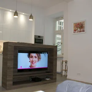 Lovely Apartment- Poznanska 16 Apartament